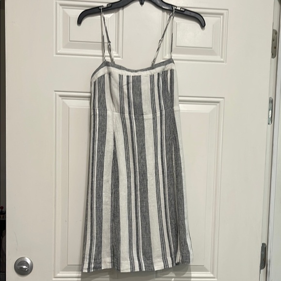 Ella Moss Linen bow back striped dress - Picture 1 of 5
